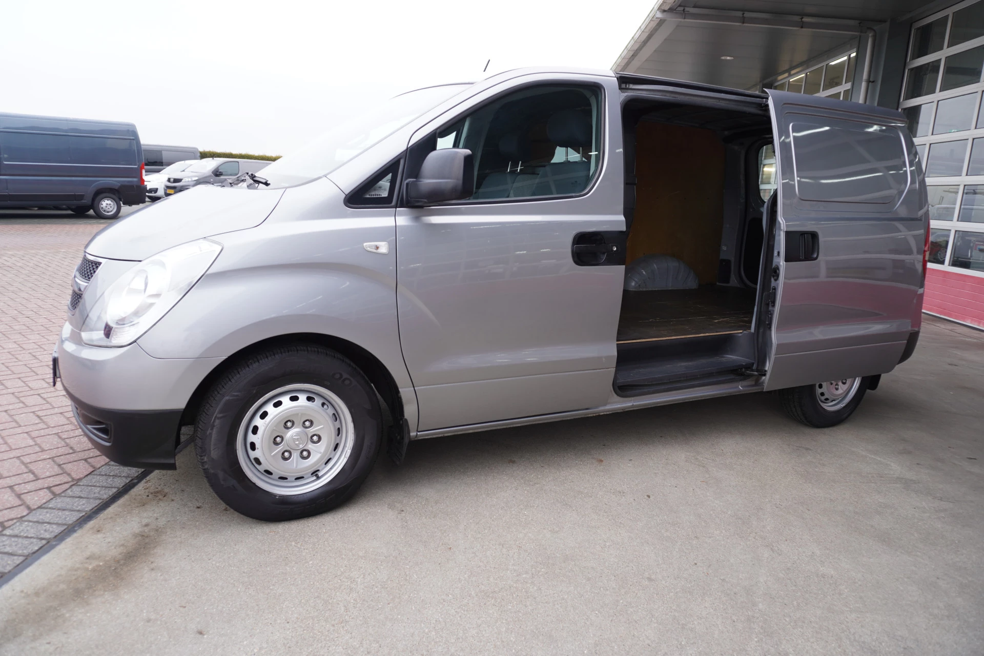 Hoofdafbeelding Hyundai H300
