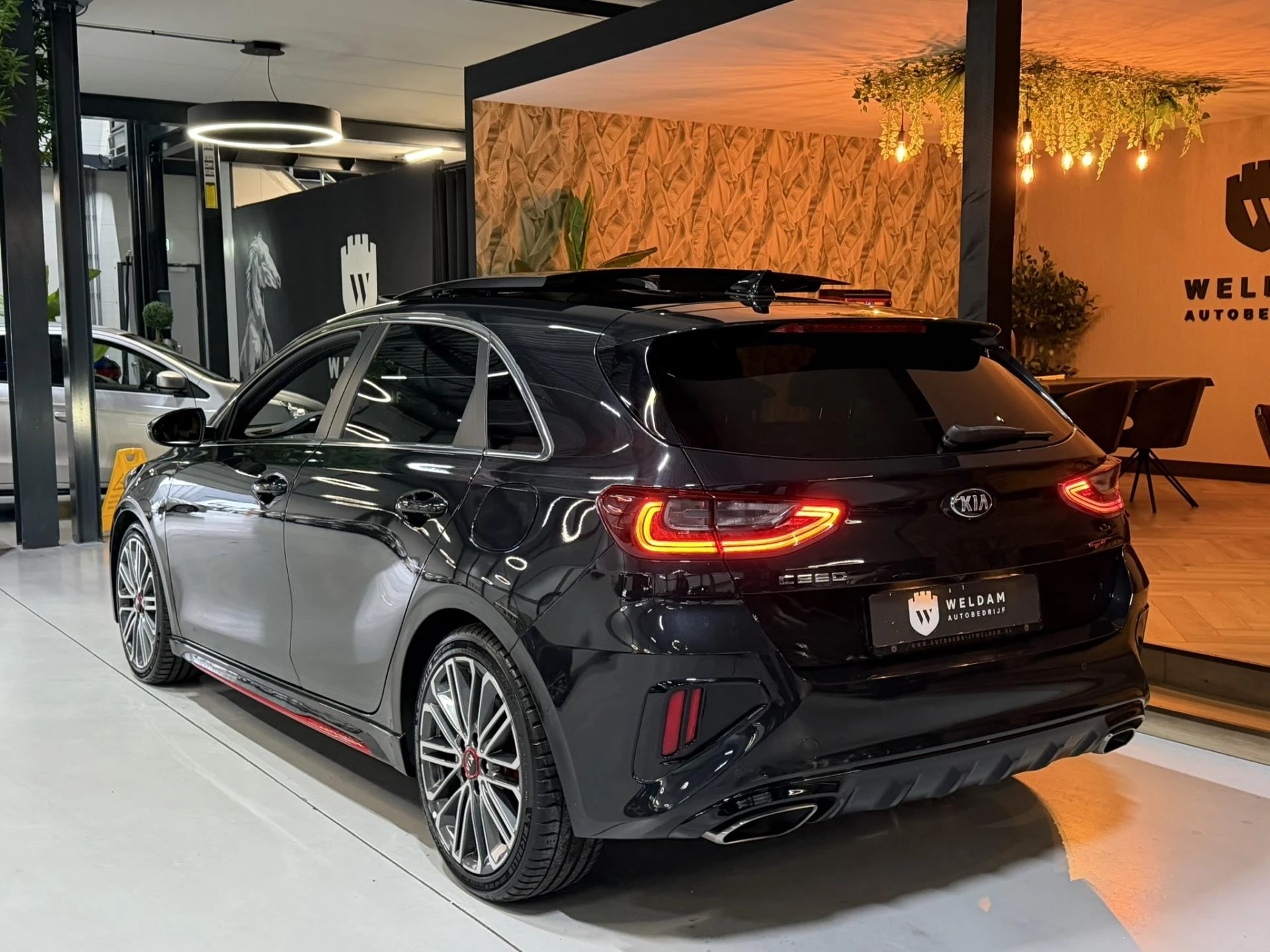 Hoofdafbeelding Kia Ceed