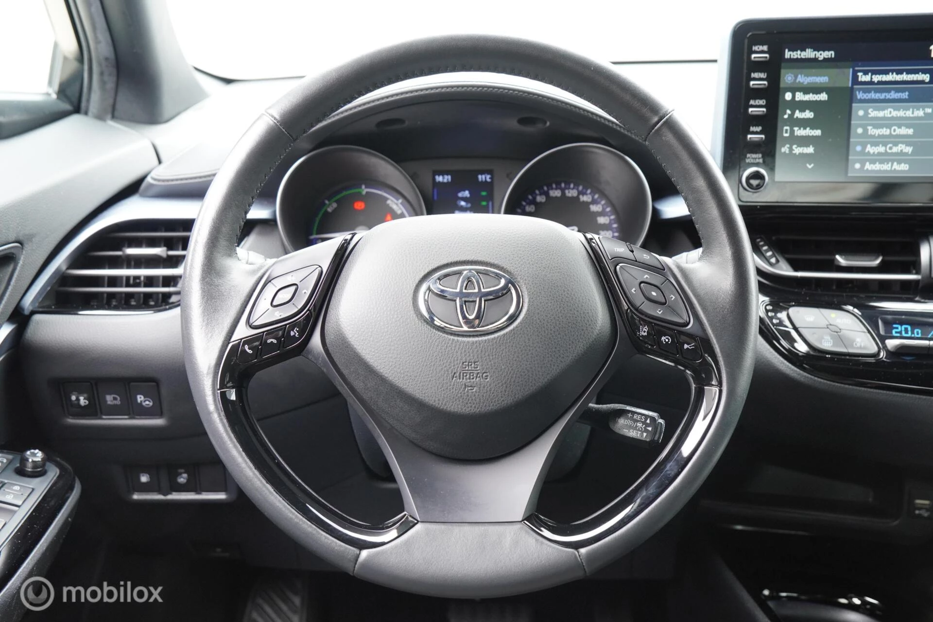 Hoofdafbeelding Toyota C-HR