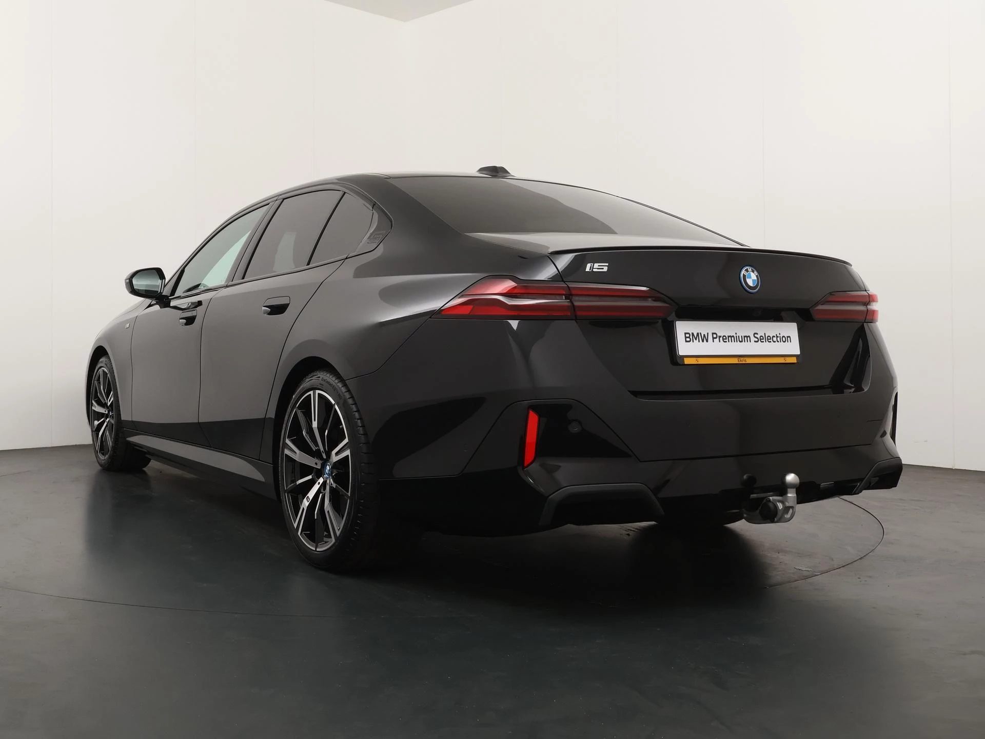 Hoofdafbeelding BMW i5