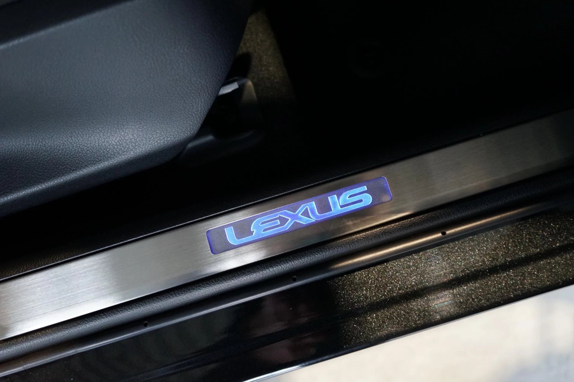 Hoofdafbeelding Lexus UX