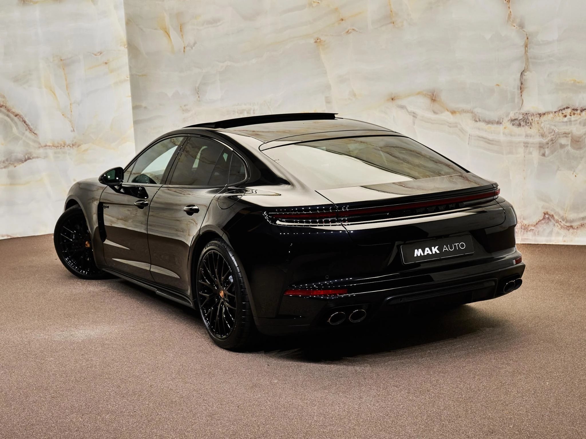 Hoofdafbeelding Porsche Panamera