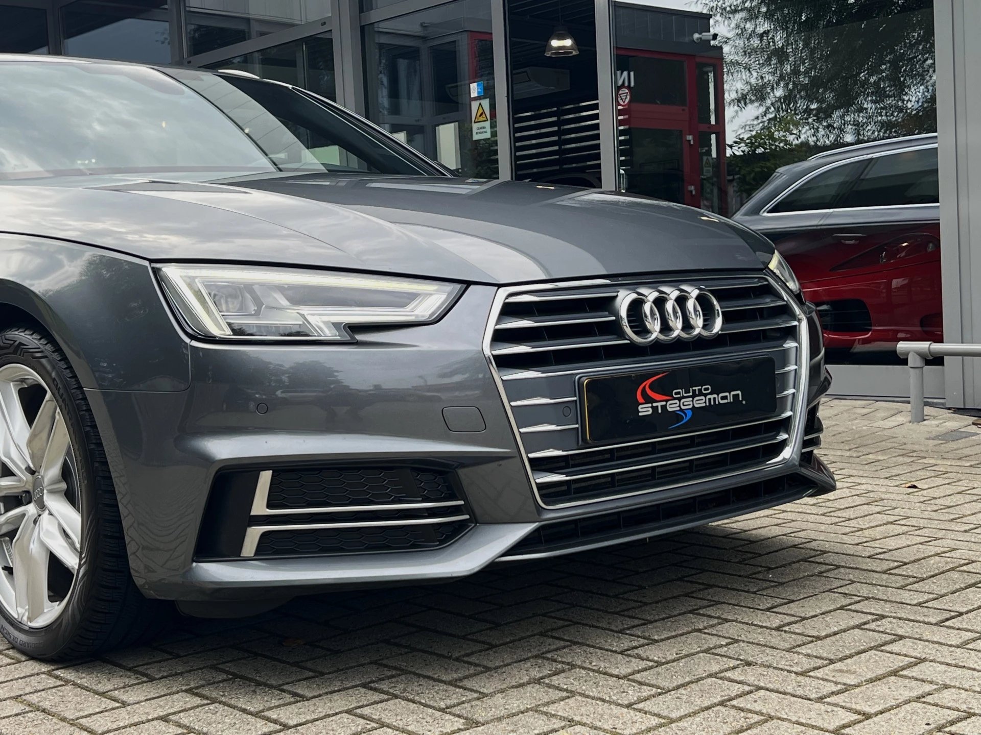 Hoofdafbeelding Audi A4