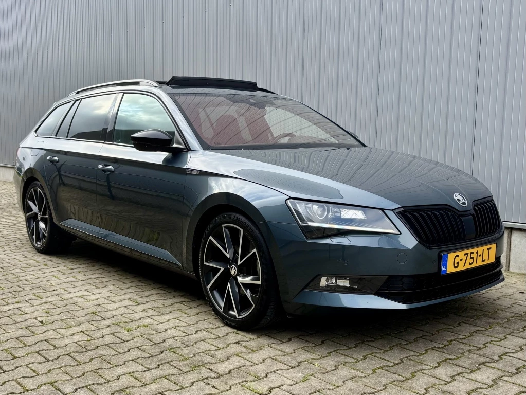 Hoofdafbeelding Škoda Superb