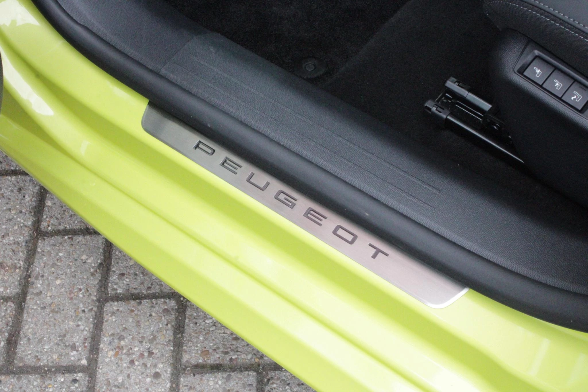 Hoofdafbeelding Peugeot e-208