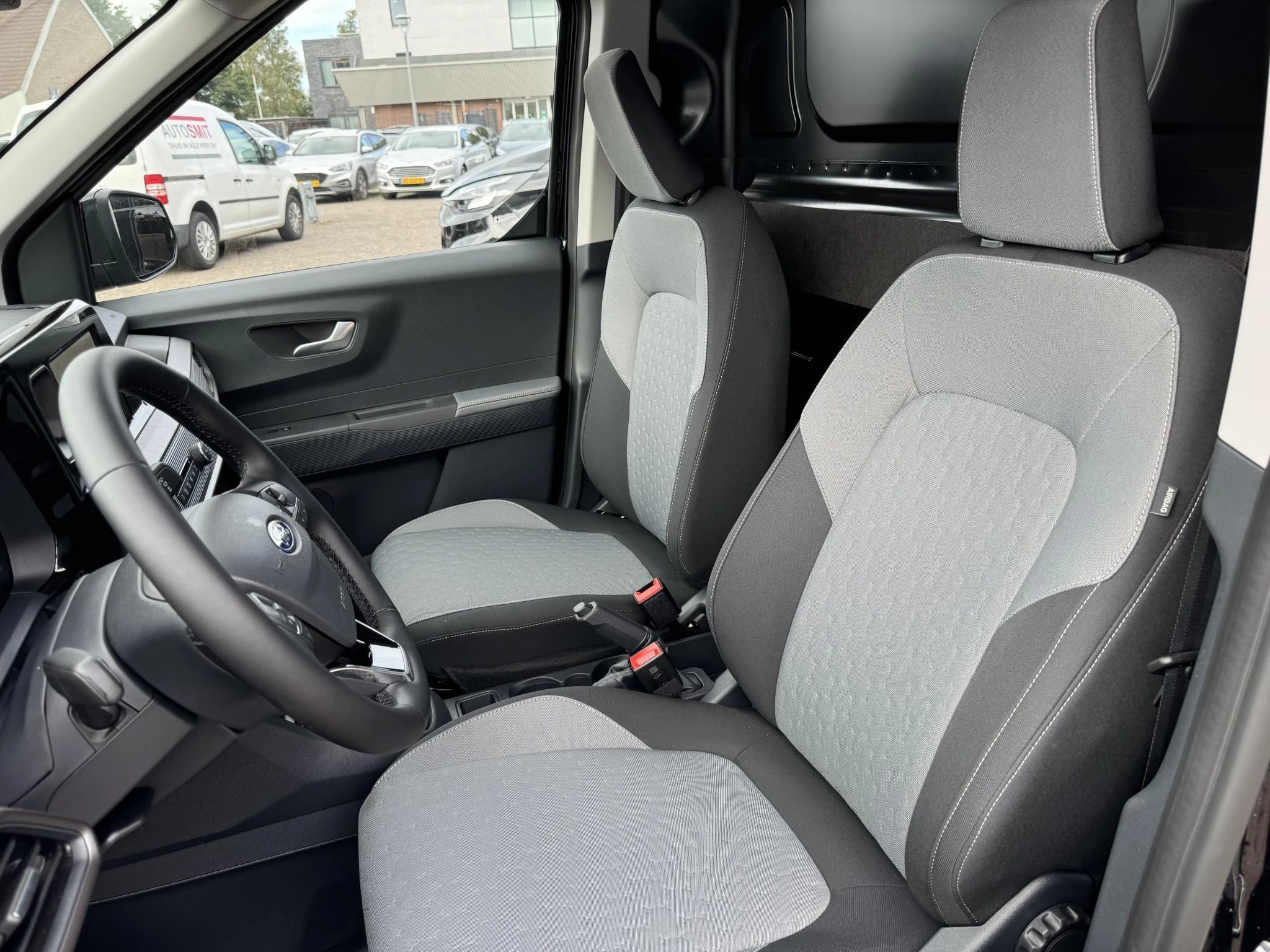 Hoofdafbeelding Ford Transit Courier