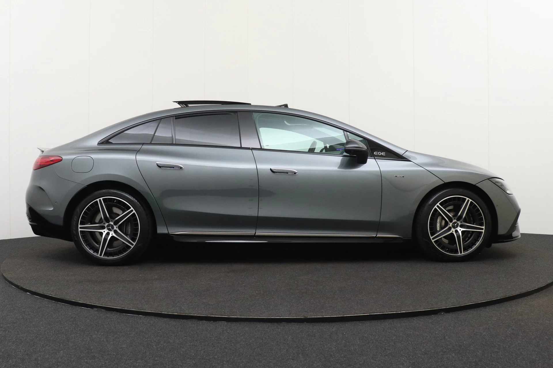 Hoofdafbeelding Mercedes-Benz EQE
