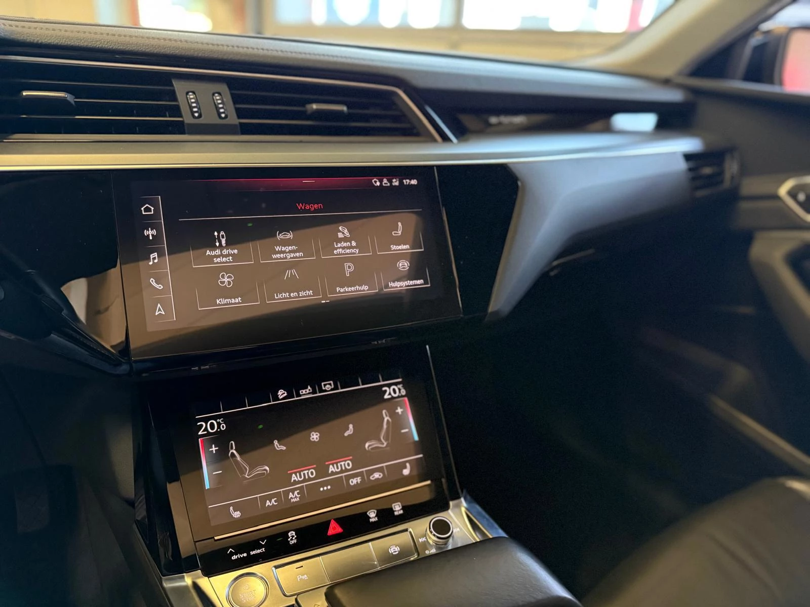 Hoofdafbeelding Audi e-tron