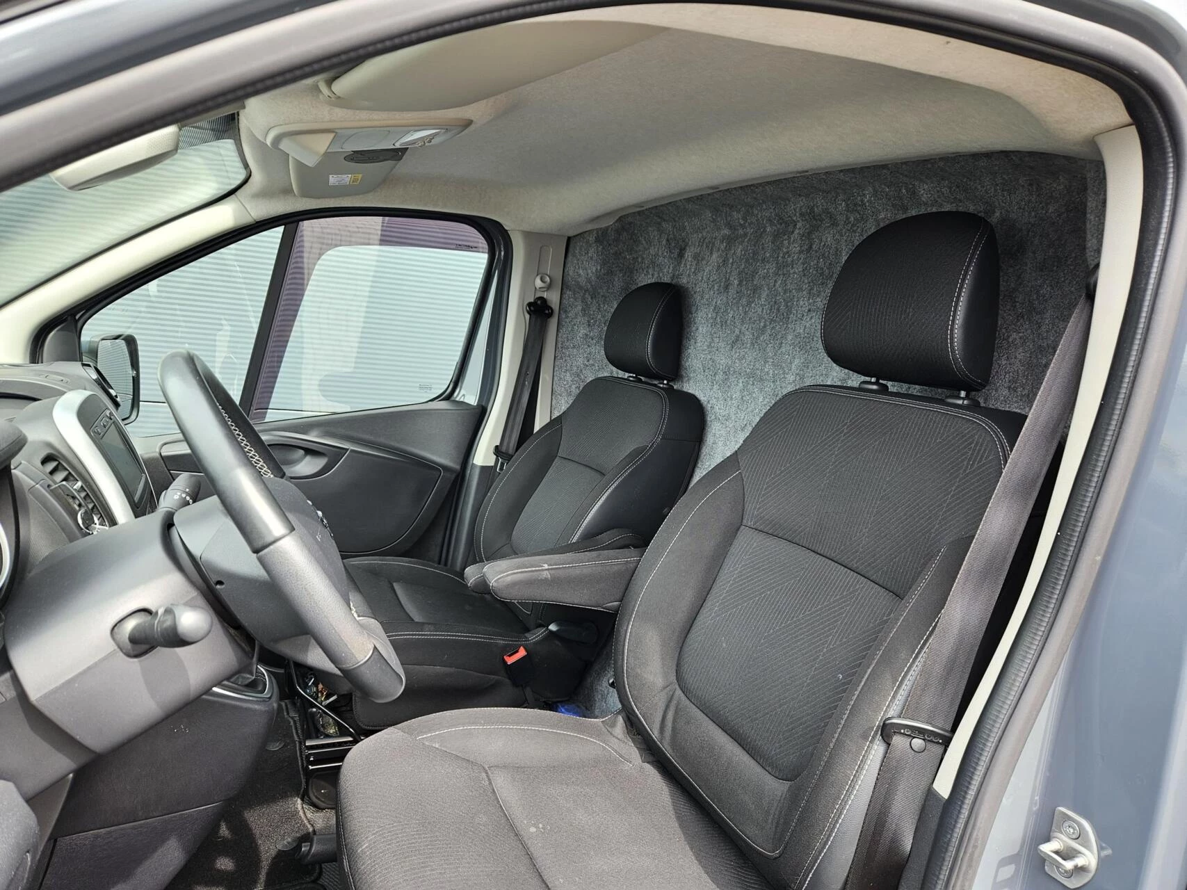 Hoofdafbeelding Nissan NV300