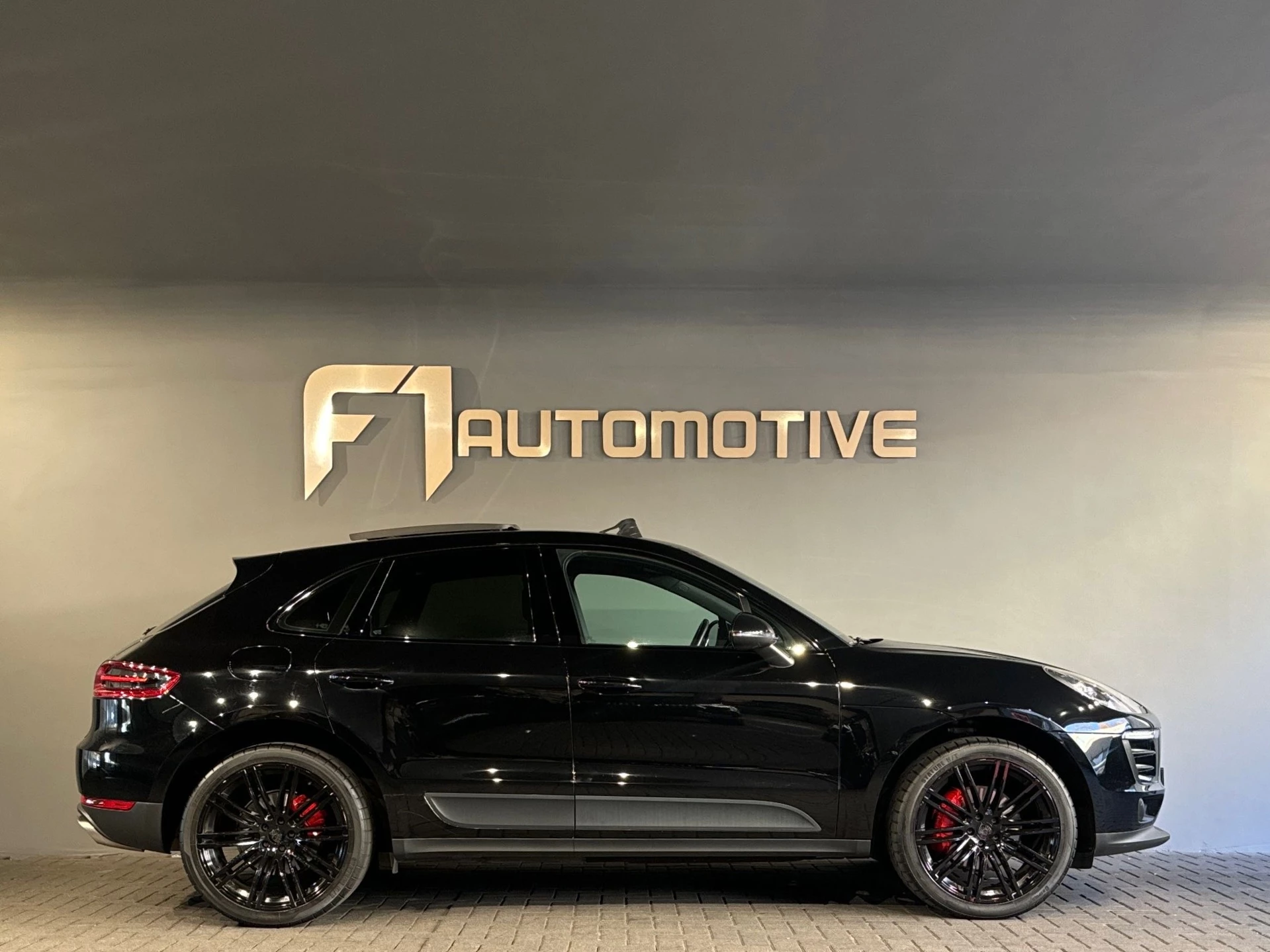 Hoofdafbeelding Porsche Macan