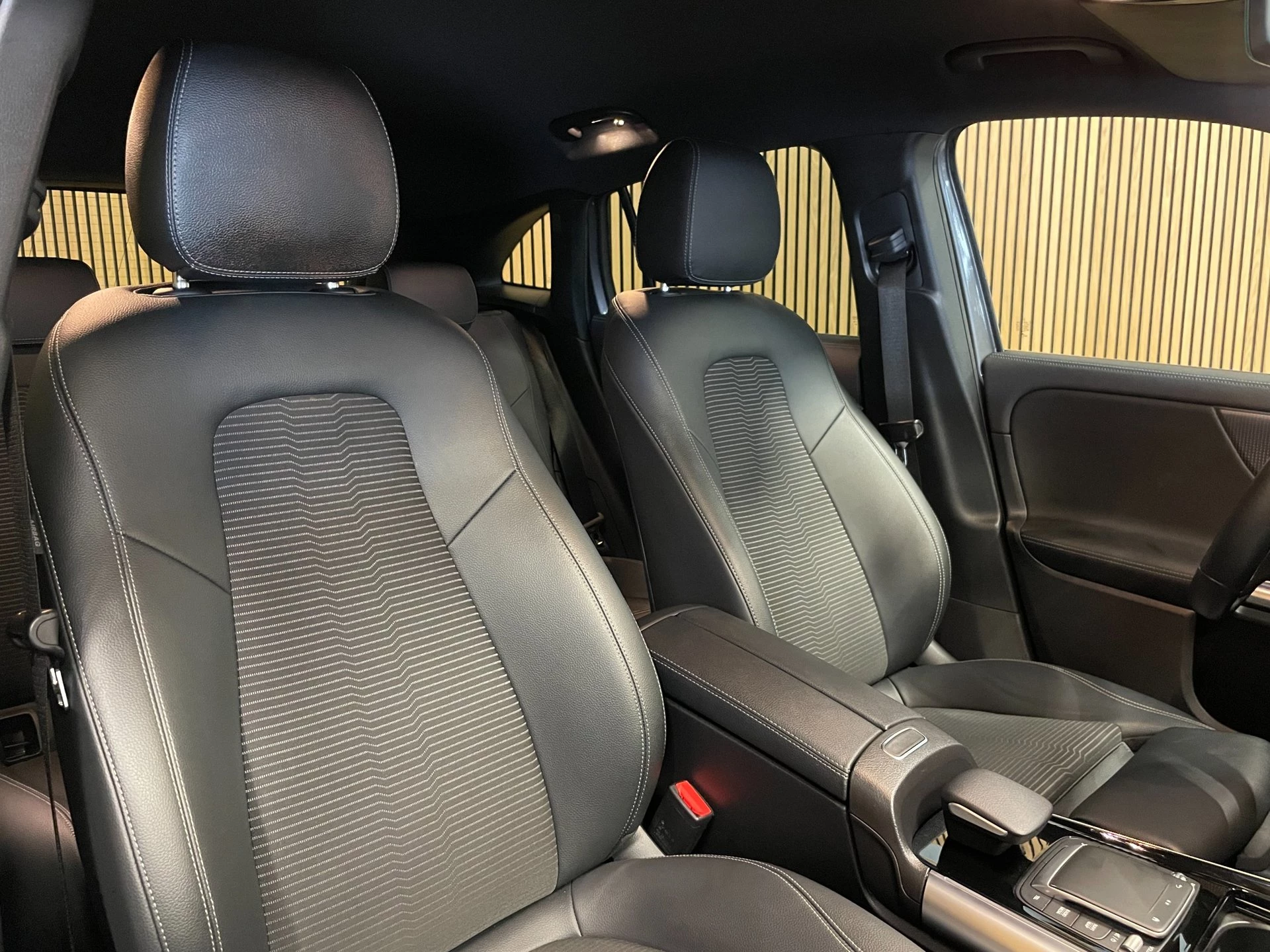 Hoofdafbeelding Mercedes-Benz EQA
