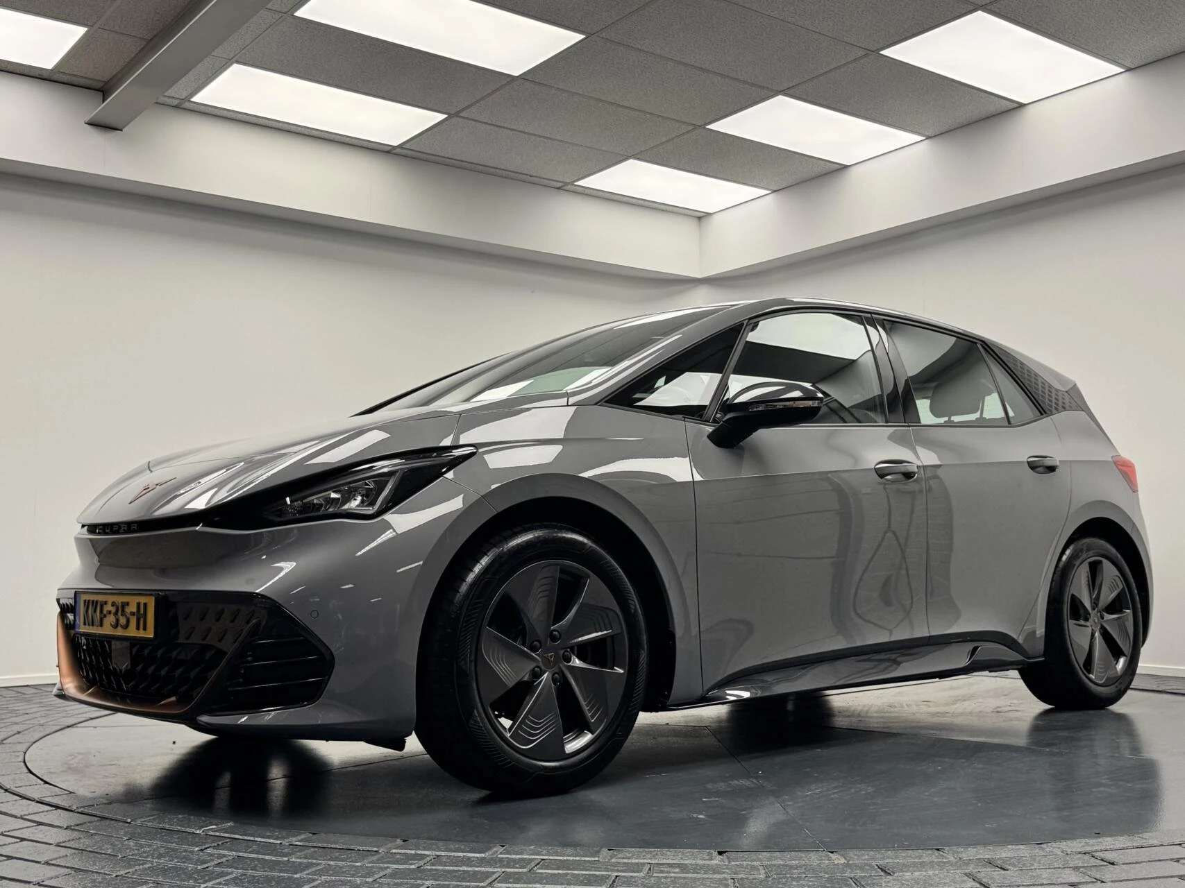 Hoofdafbeelding CUPRA Born
