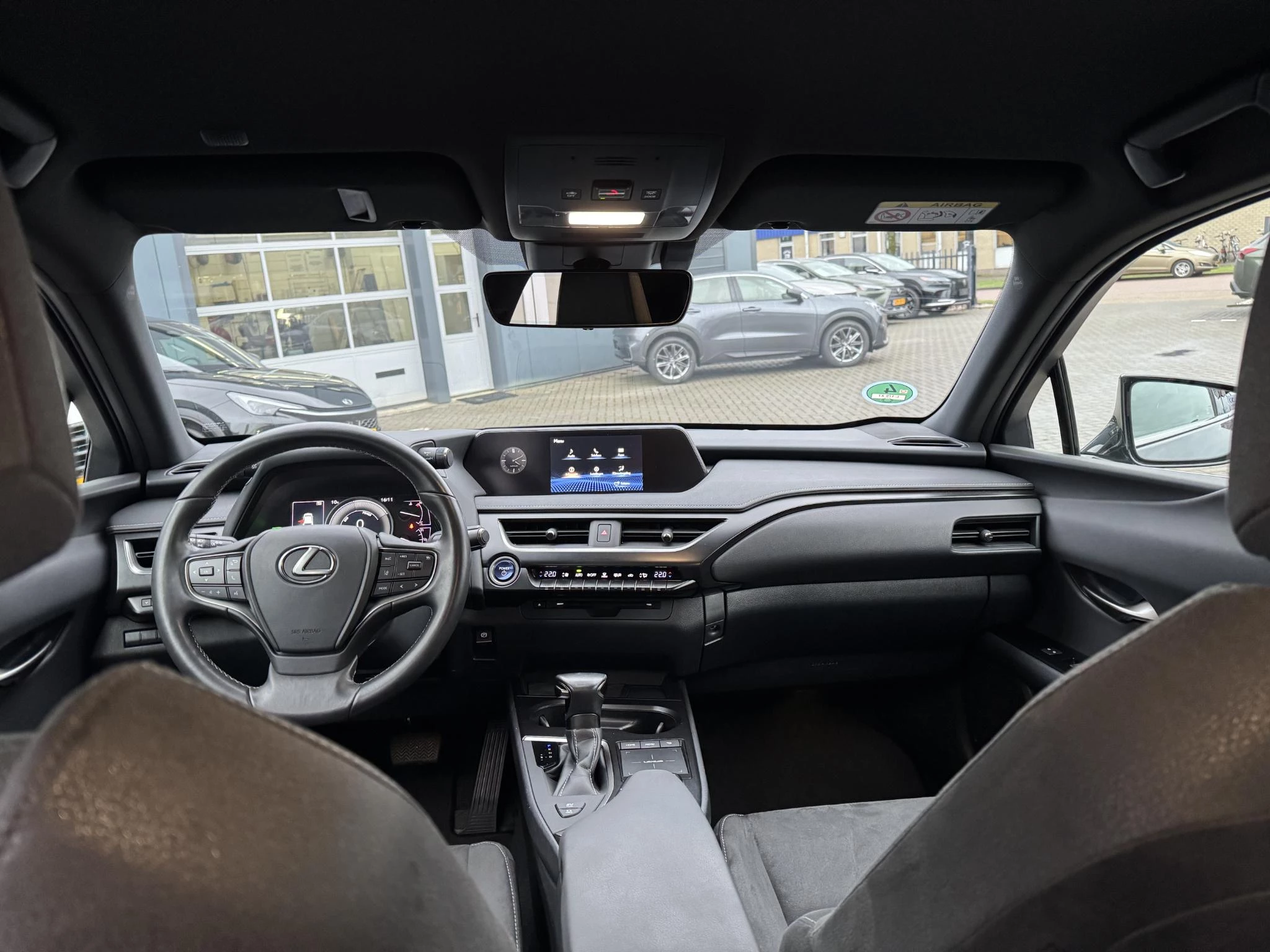 Hoofdafbeelding Lexus UX