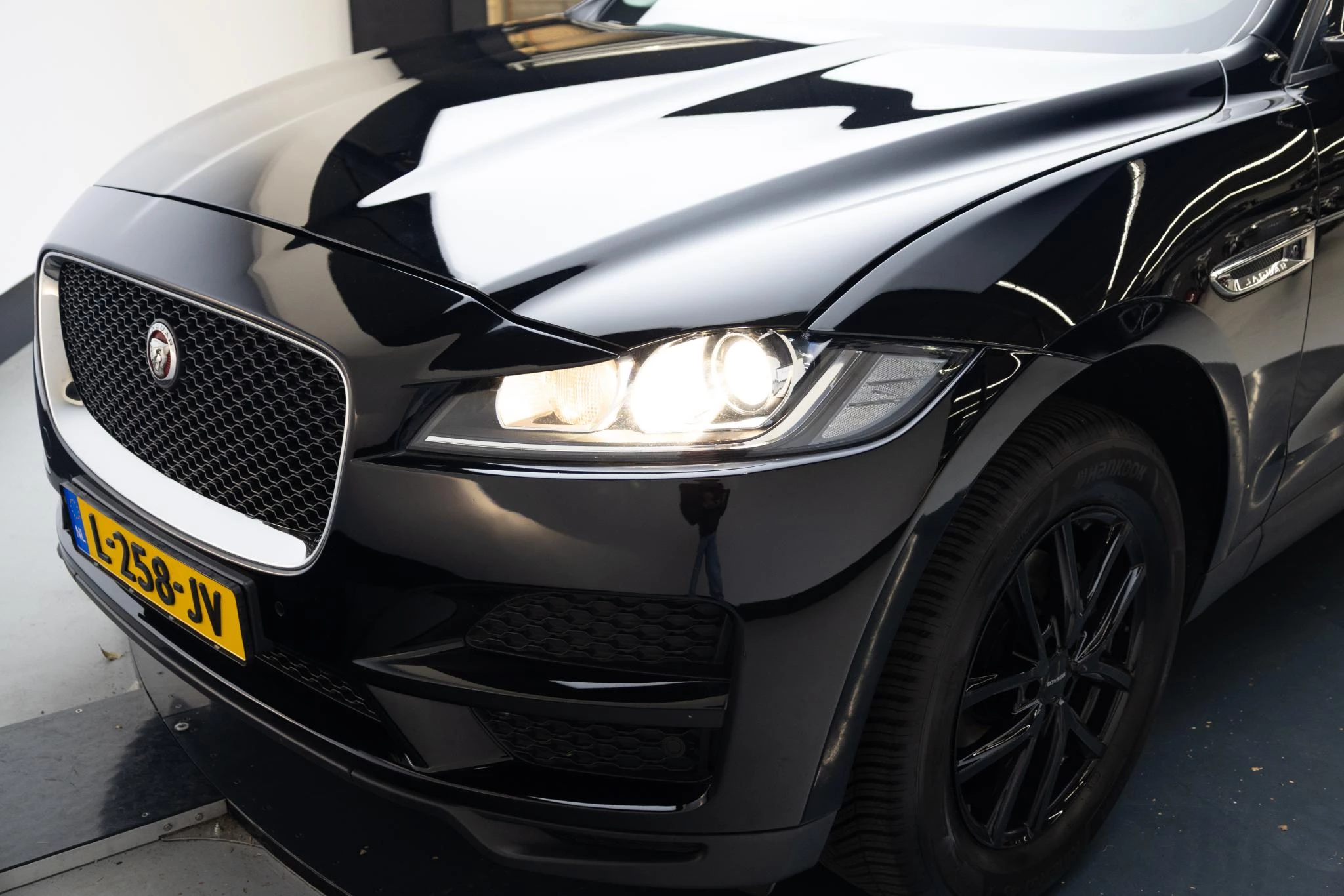 Hoofdafbeelding Jaguar F-PACE