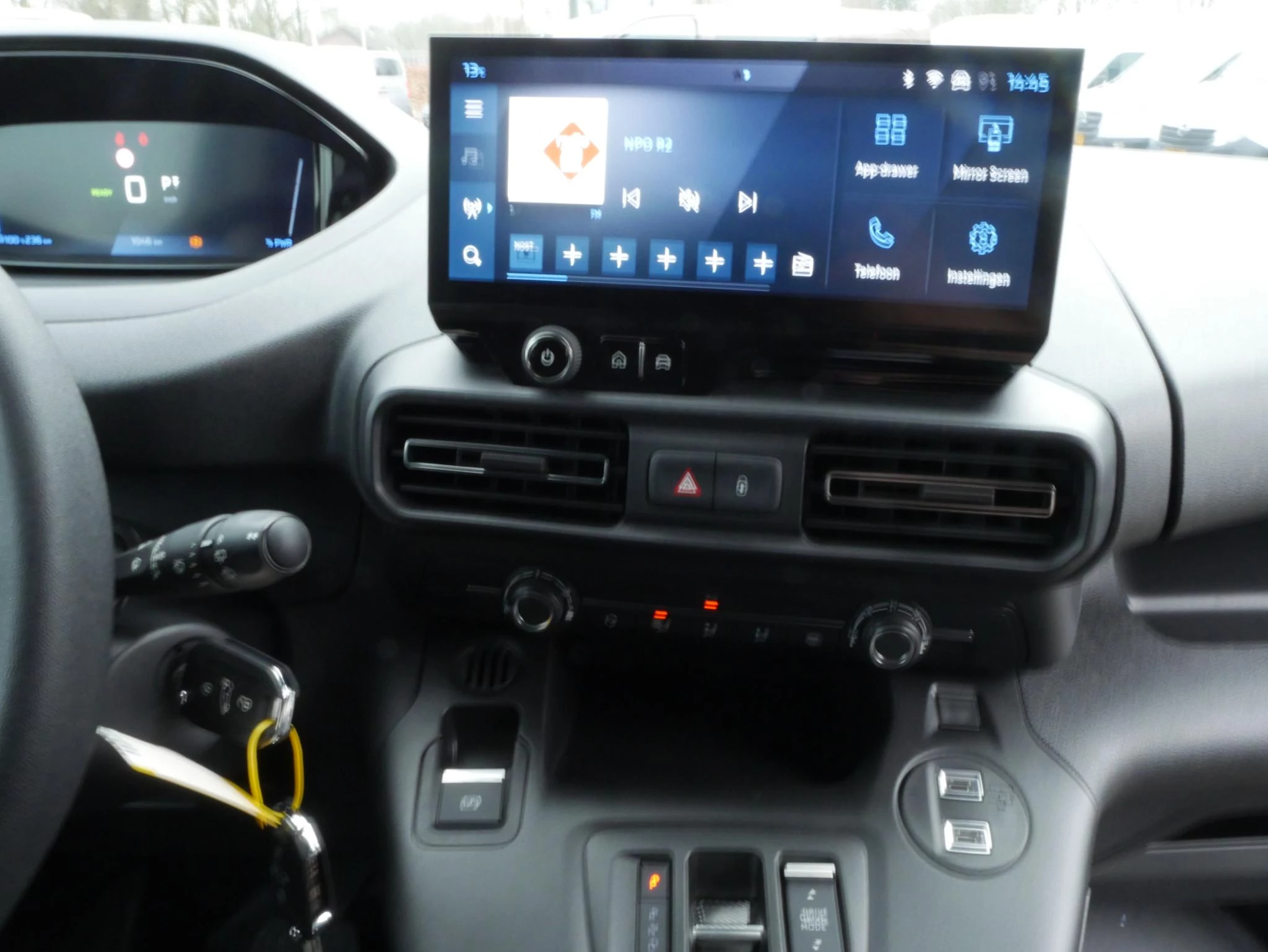 Hoofdafbeelding Peugeot e-Partner