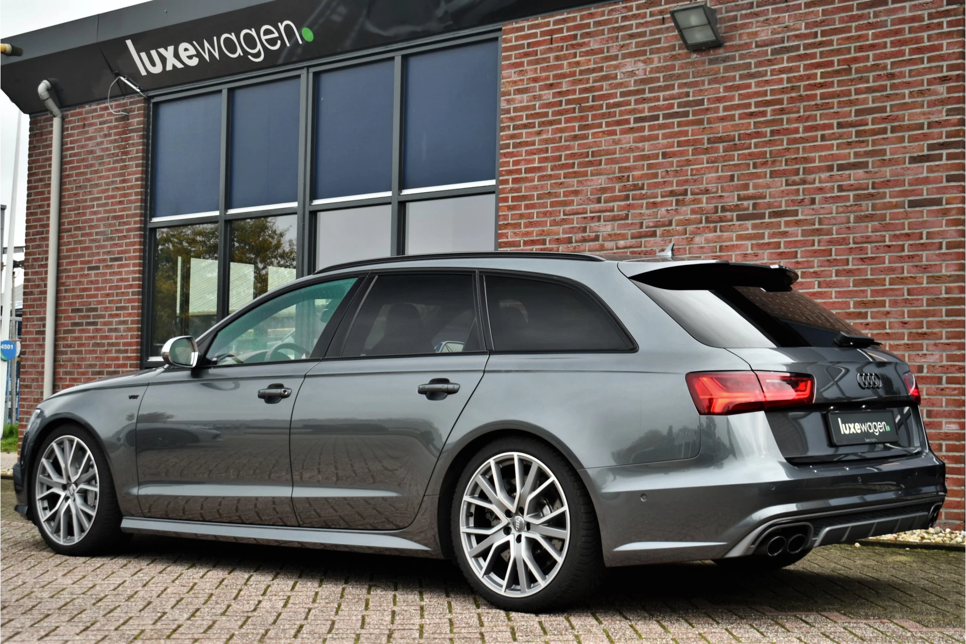 Hoofdafbeelding Audi S6