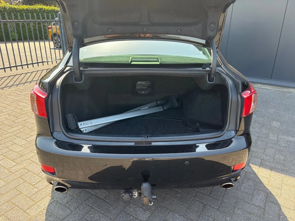 Hoofdafbeelding Lexus IS