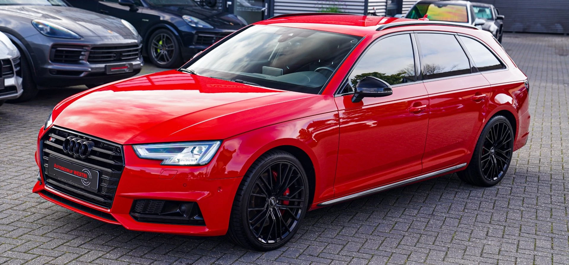 Hoofdafbeelding Audi S4