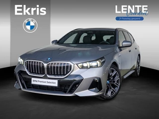 BMW 5 Serie Touring 530e | M Sportpakket | Travel Pack | Comfort Access | Achteruitrijcamera | Stoelventilatie | Stoelverwarming | Trekhaak | Lentevoordeel