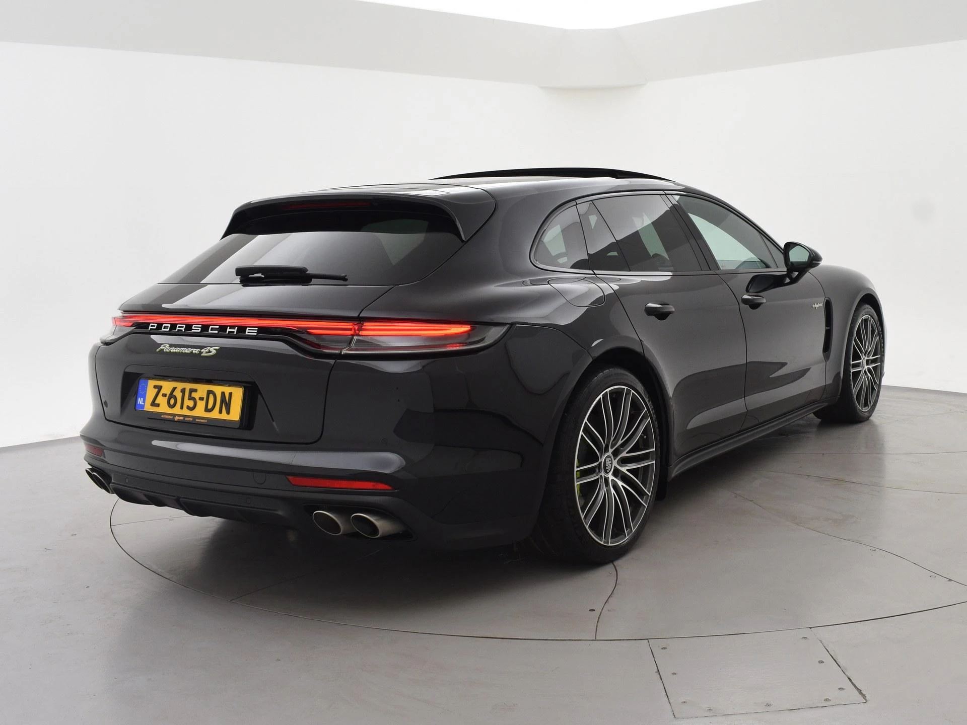 Hoofdafbeelding Porsche Panamera