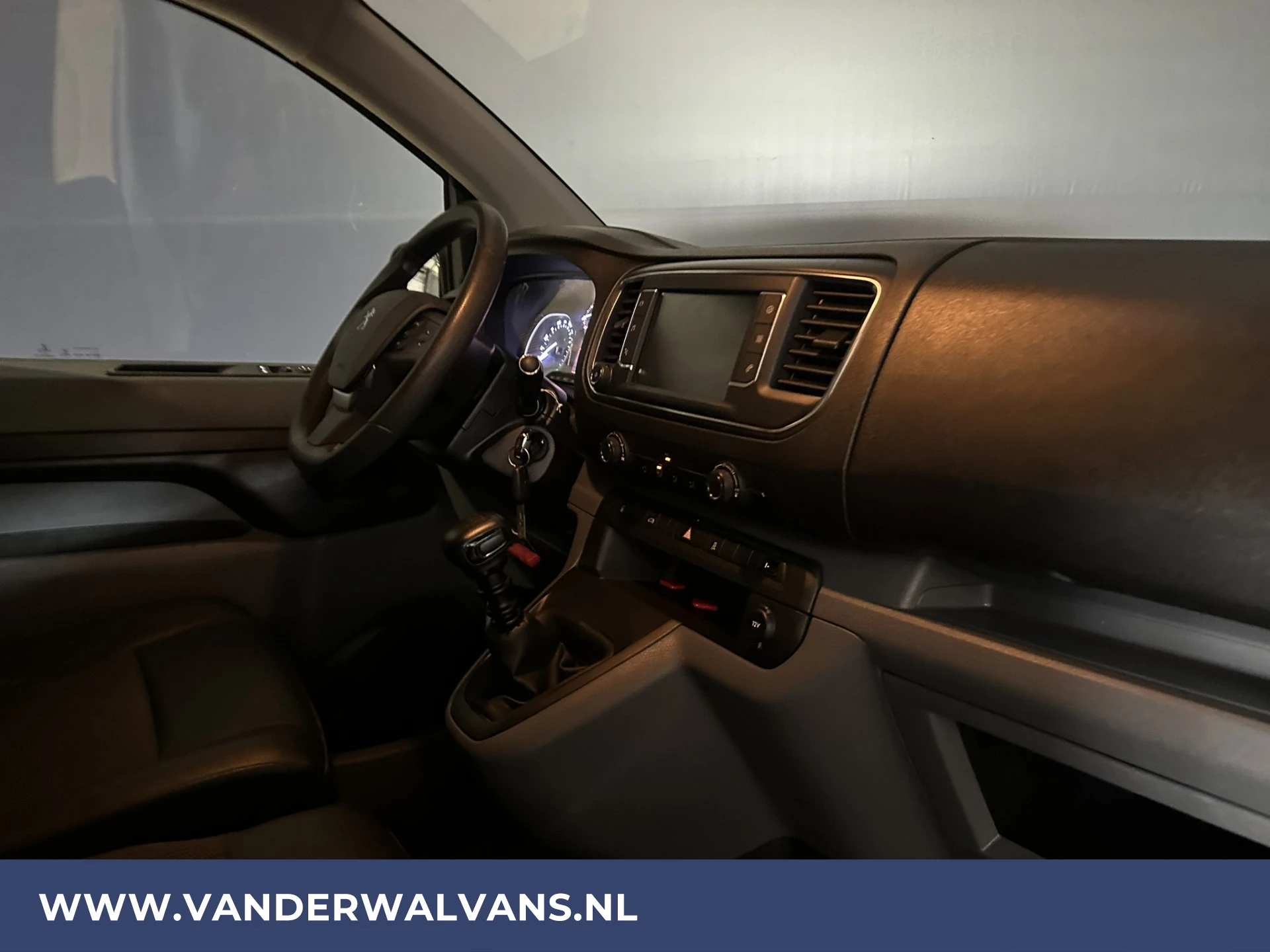 Hoofdafbeelding Peugeot Expert