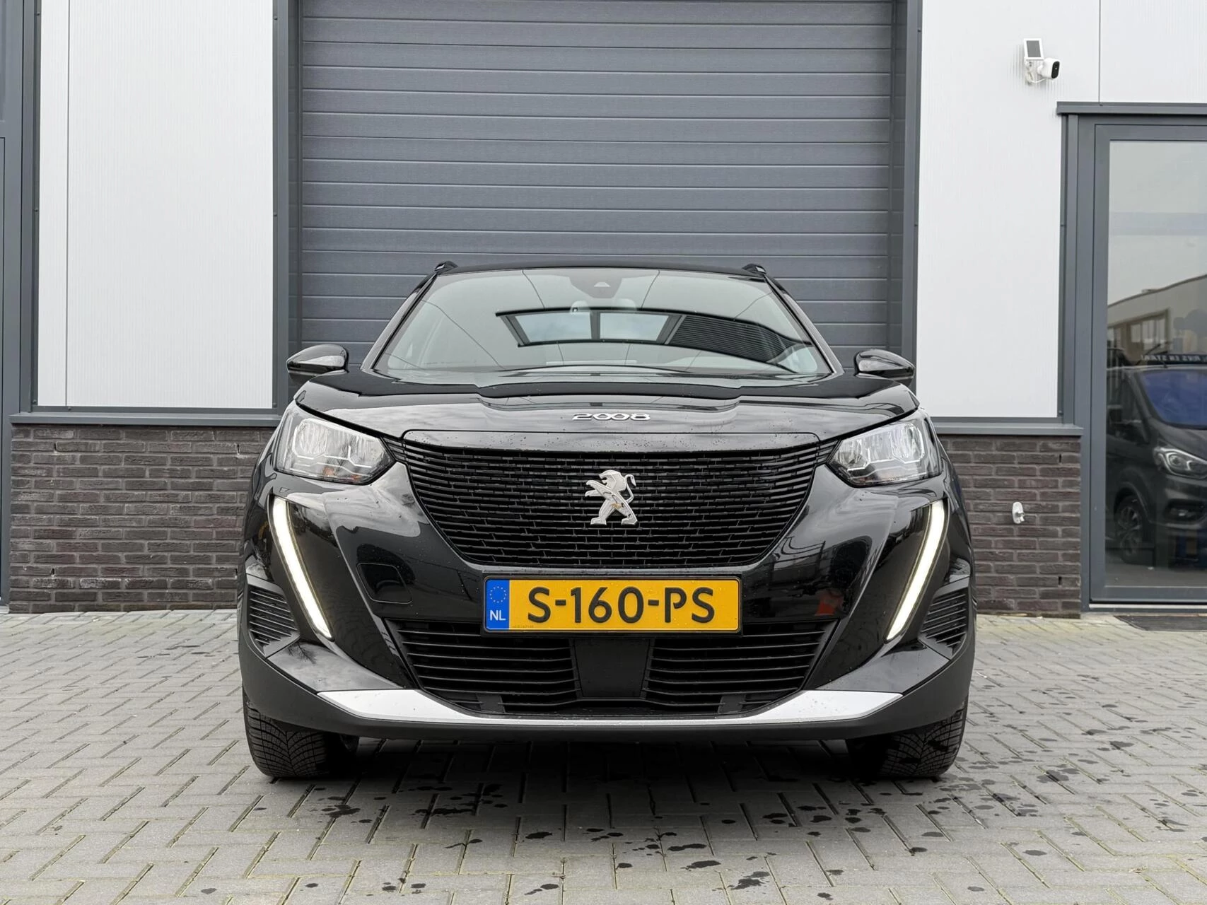 Hoofdafbeelding Peugeot e-2008