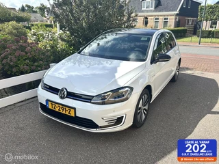 Volkswagen E-Golf  CARPLAY DIGITAAL DASHBOARD ADAPTIVE CRUISE CONTROLE ACHTERUITRIJ CAMERA SNELLADEN KEURIGE AUTO!!