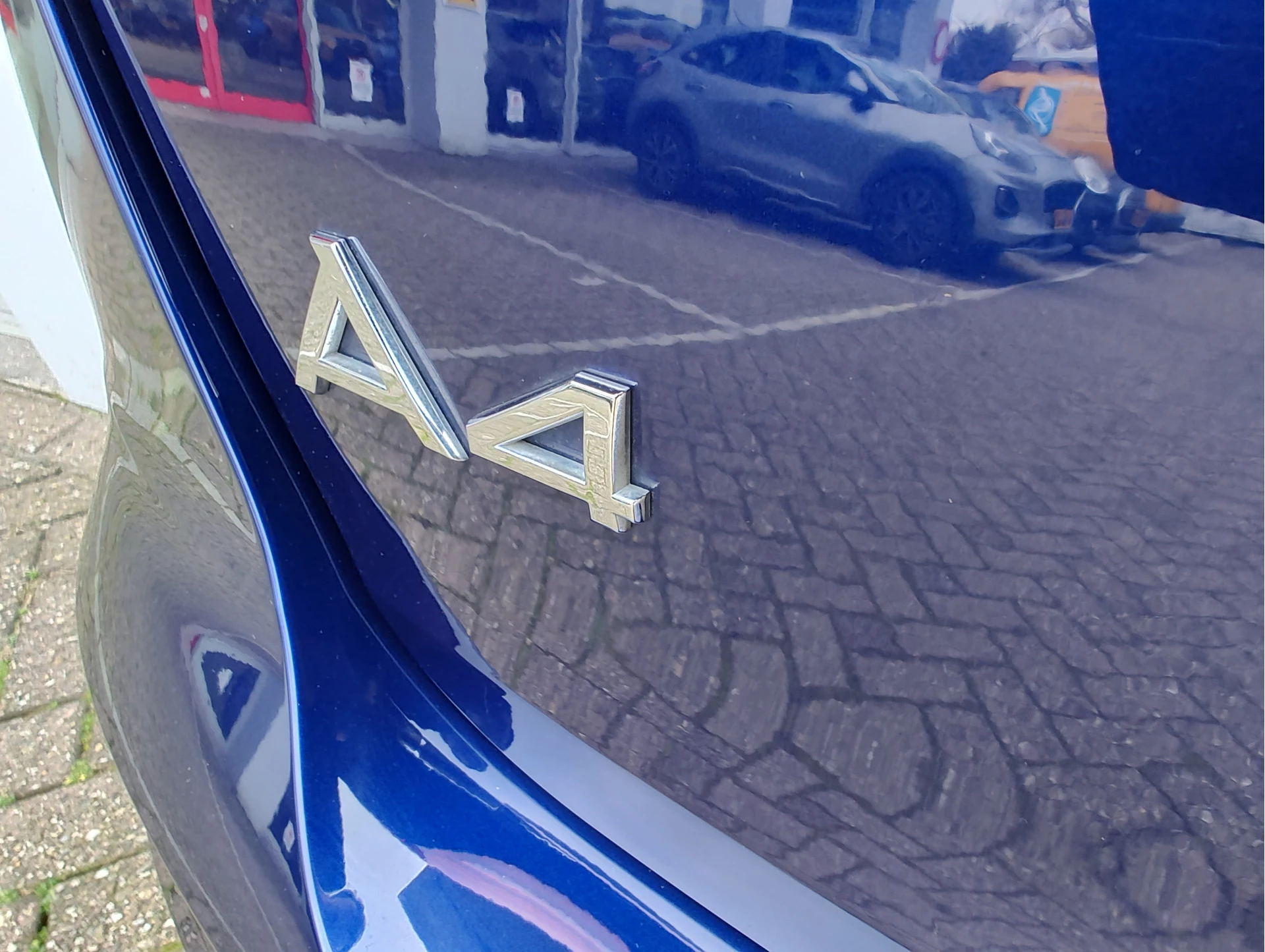 Hoofdafbeelding Audi A4