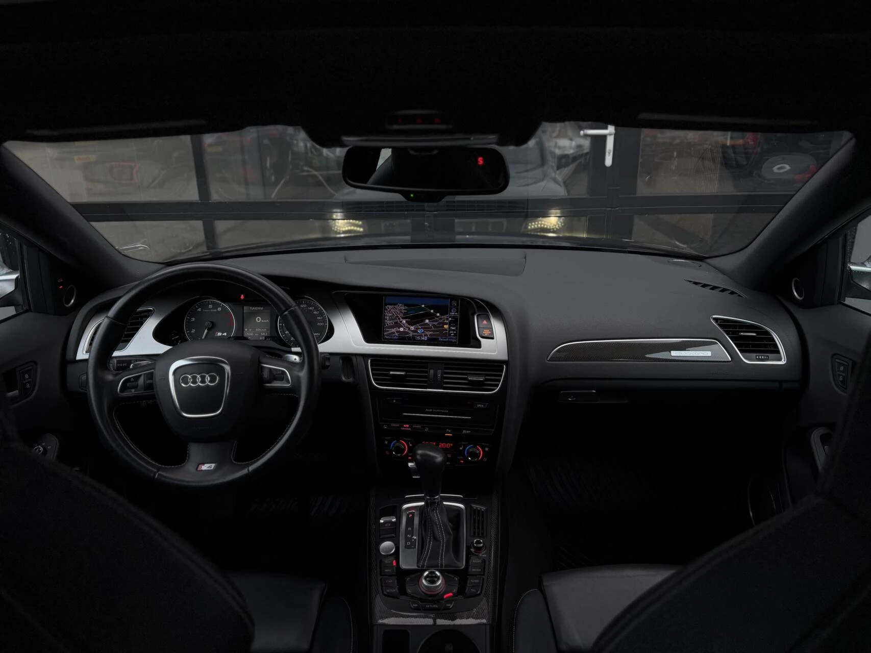 Hoofdafbeelding Audi S4