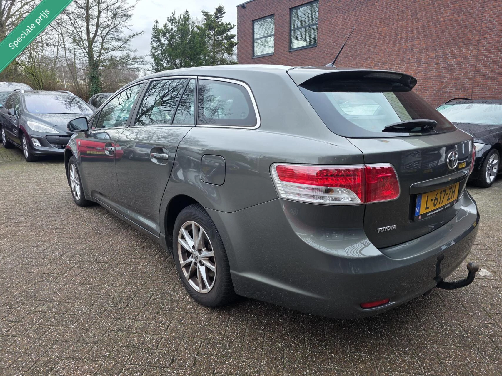 Hoofdafbeelding Toyota Avensis