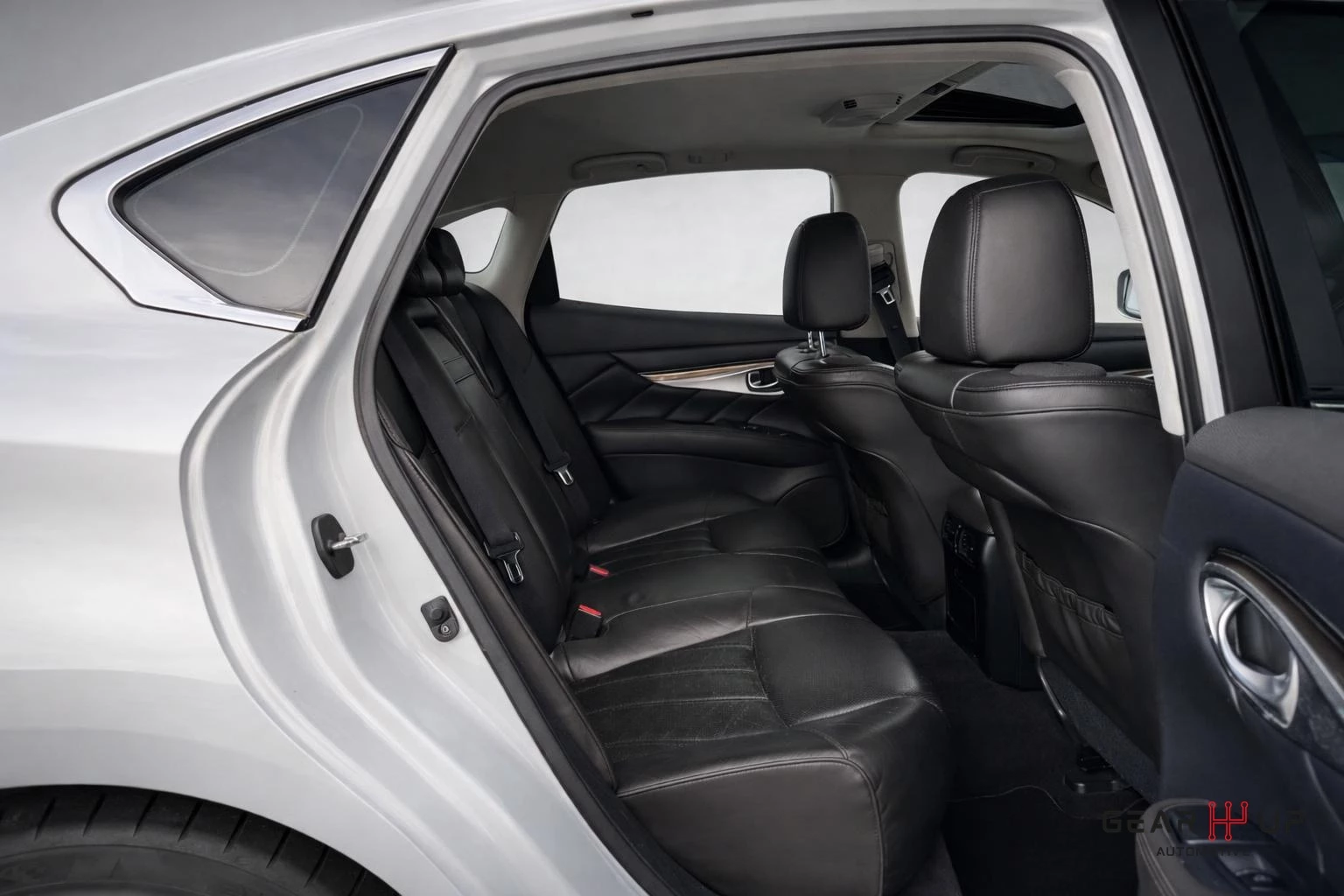 Hoofdafbeelding Infiniti M