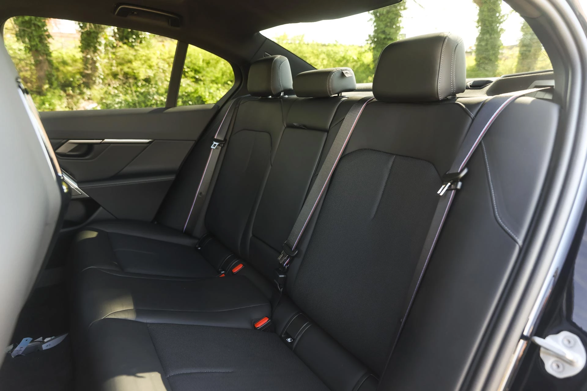 Hoofdafbeelding BMW i5