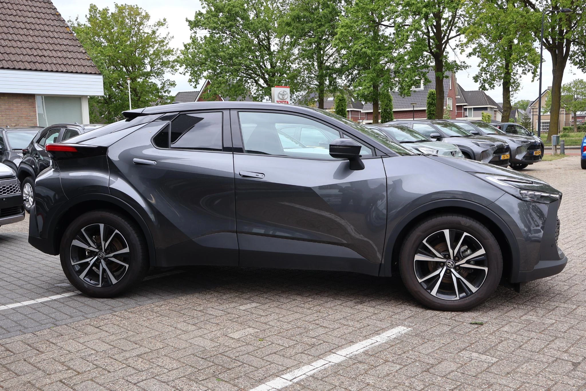 Hoofdafbeelding Toyota C-HR