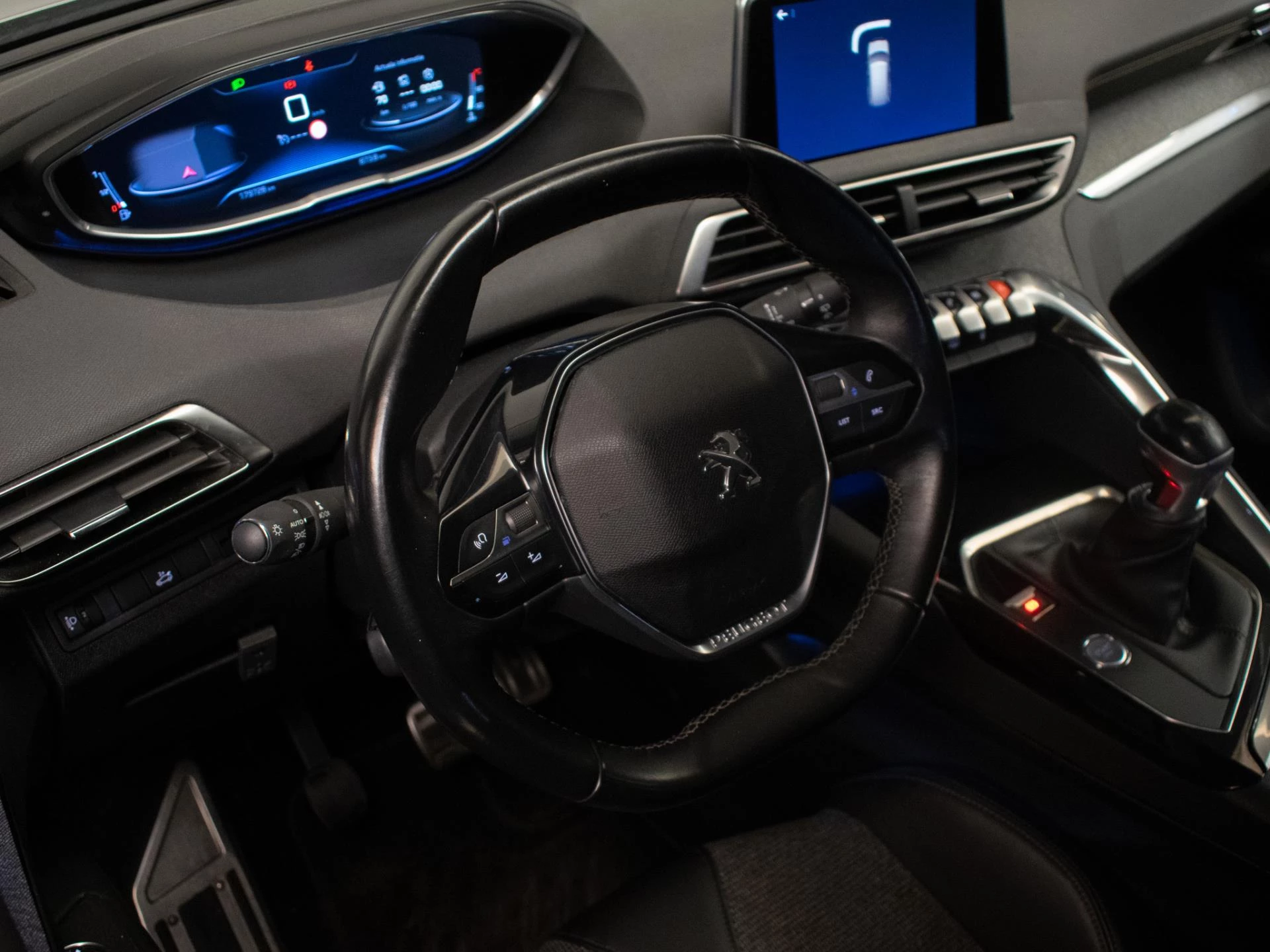 Hoofdafbeelding Peugeot 5008