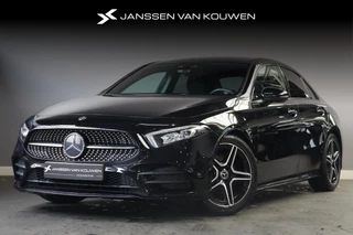 Hoofdafbeelding Mercedes-Benz A-Klasse Mercedes-Benz A-klasse 200 Business Solution AMG Night-Pakket Stoelverwarming Sfeerverlichting Carplay Widescreen
