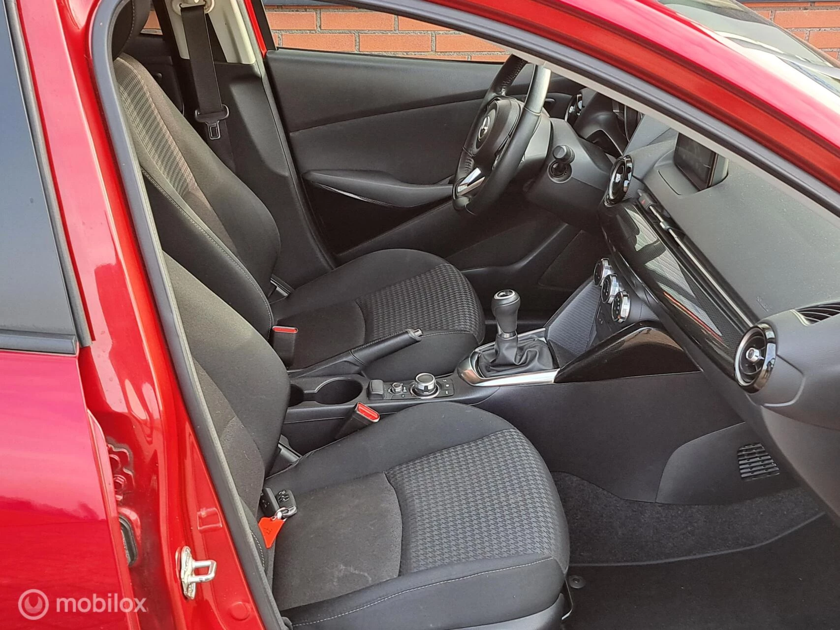 Hoofdafbeelding Mazda 2