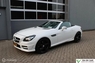 Hoofdafbeelding Mercedes-Benz SLK Mercedes SLK-klasse 200 Panoramadak Leer Sfeerverlichting