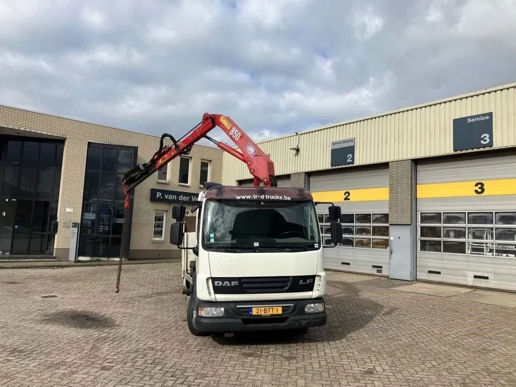 Hoofdafbeelding DAF FA-LF45 | 160 pk | 2009 | HMF Crane 8 Ton |