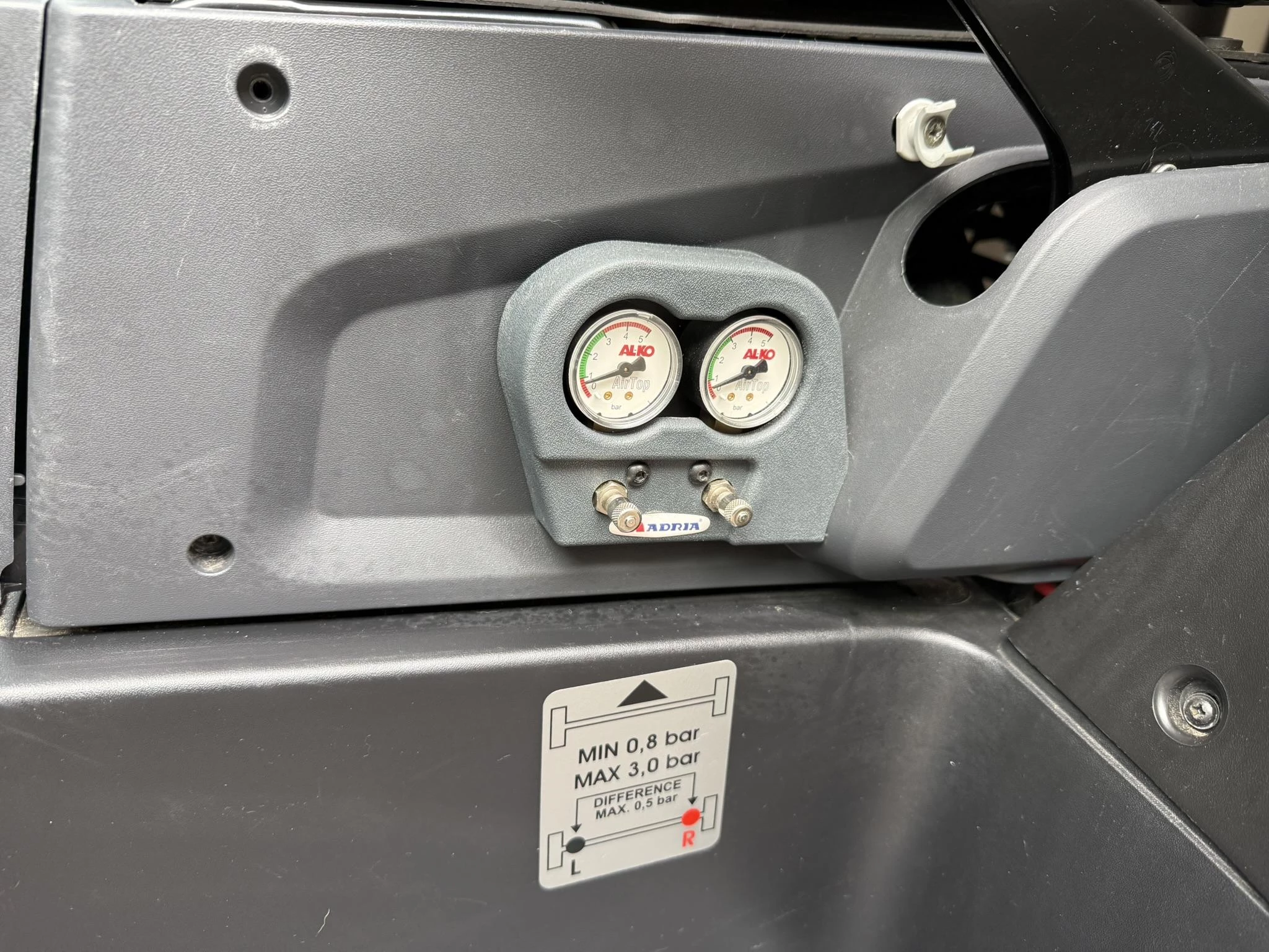 Hoofdafbeelding Adria Matrix m 670 sc