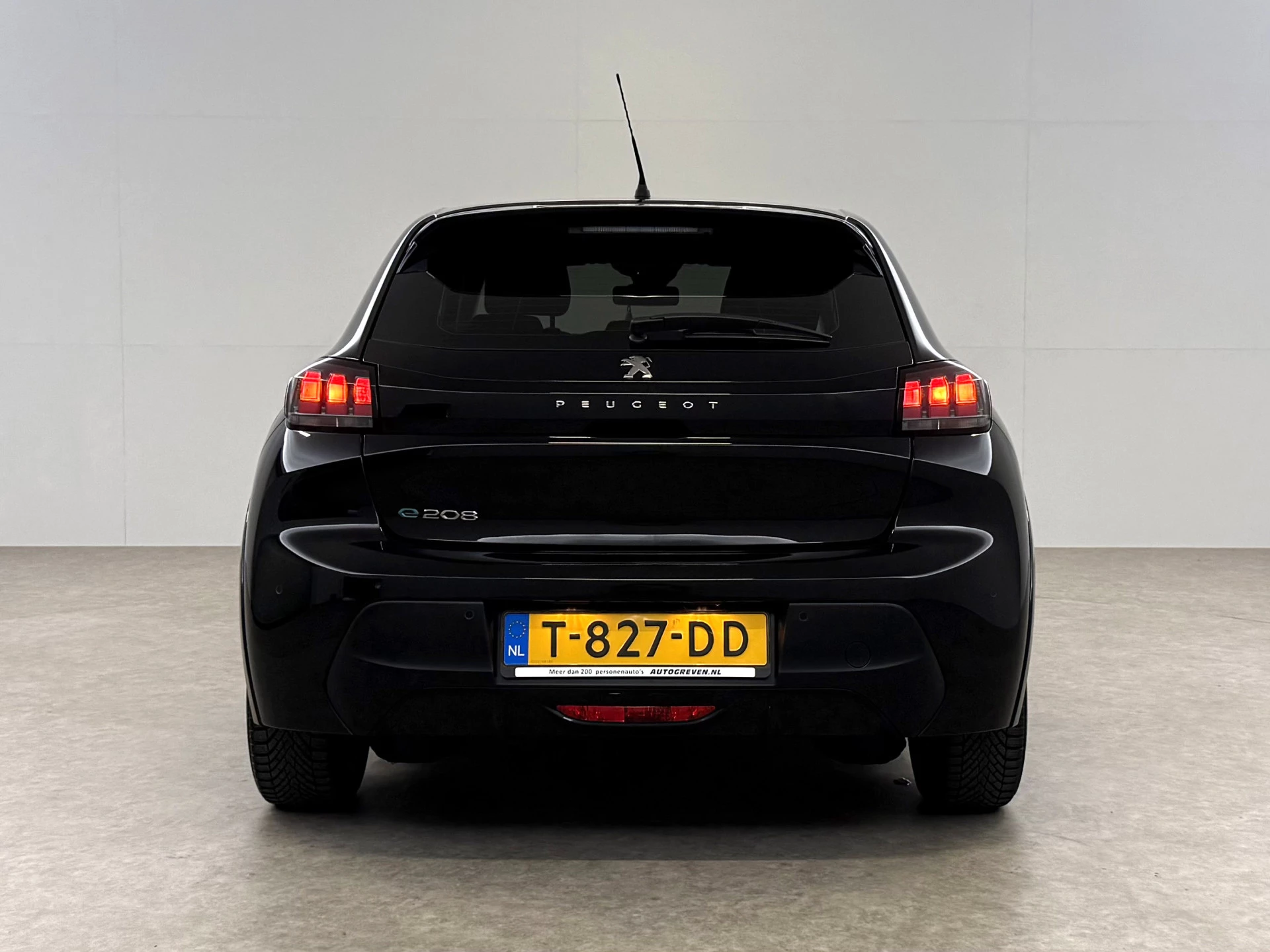 Hoofdafbeelding Peugeot e-208