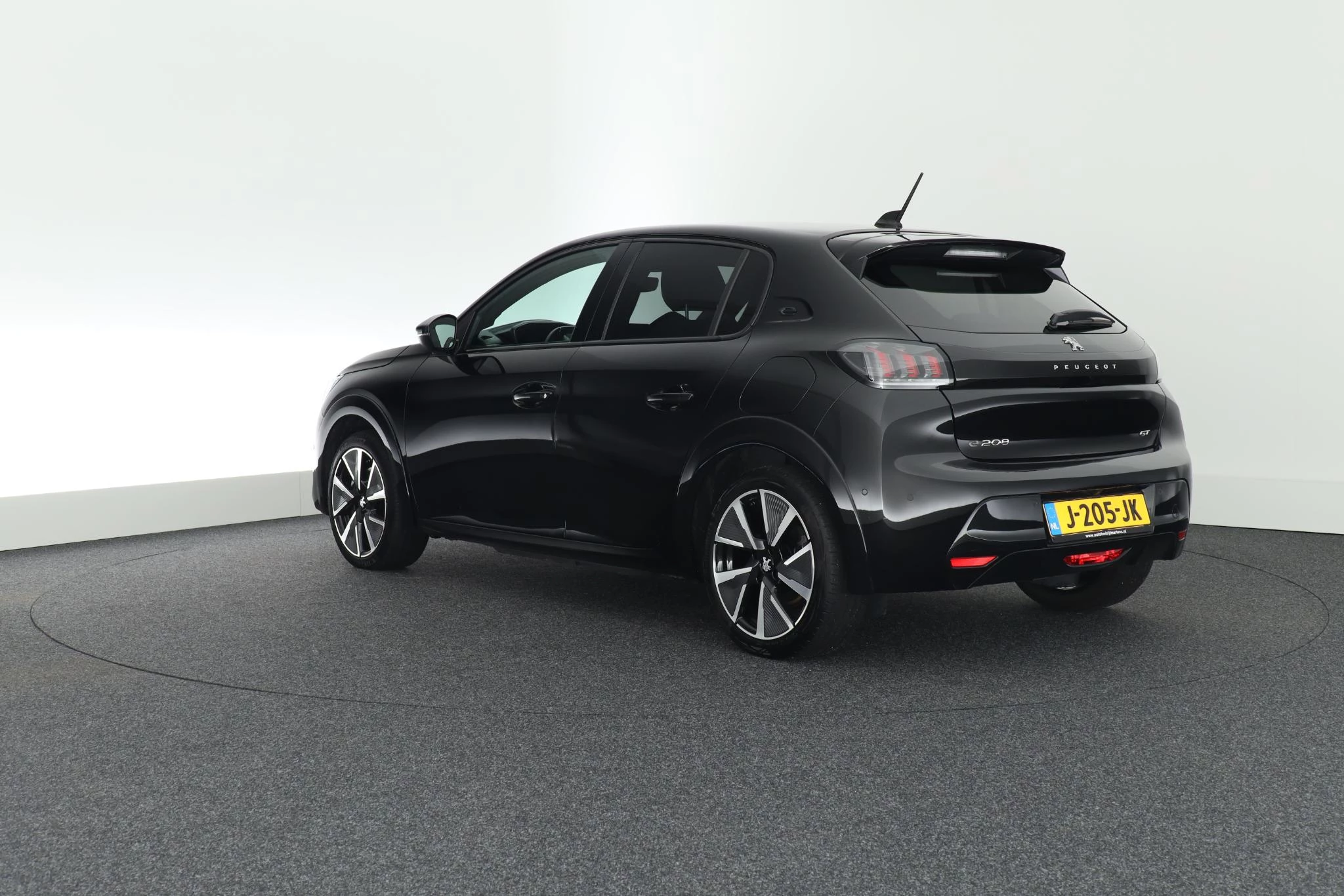 Hoofdafbeelding Peugeot e-208