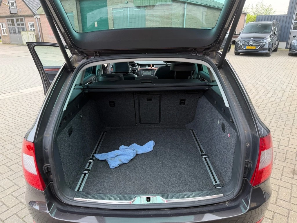 Hoofdafbeelding Škoda Superb