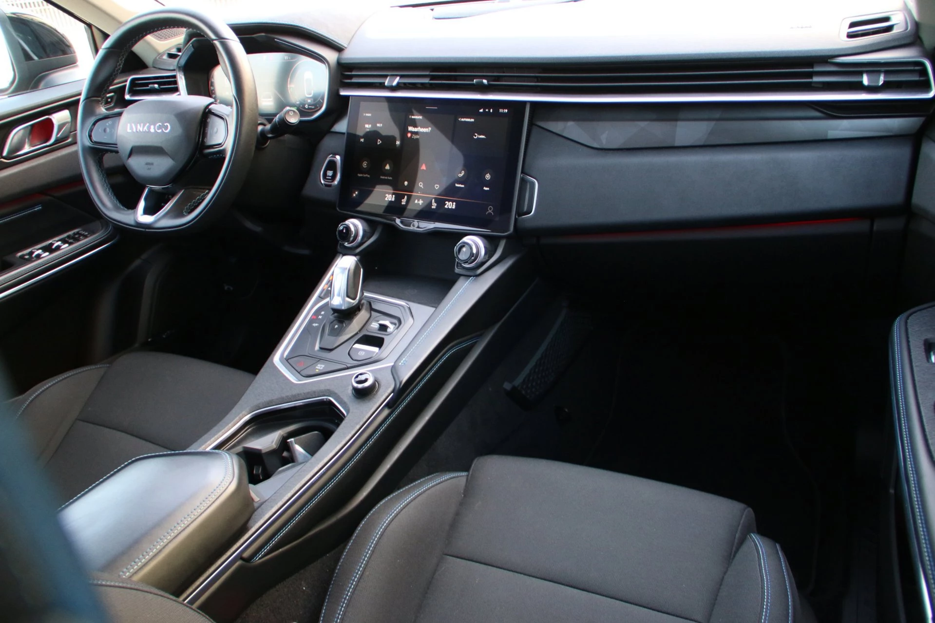 Hoofdafbeelding Lynk & Co 01