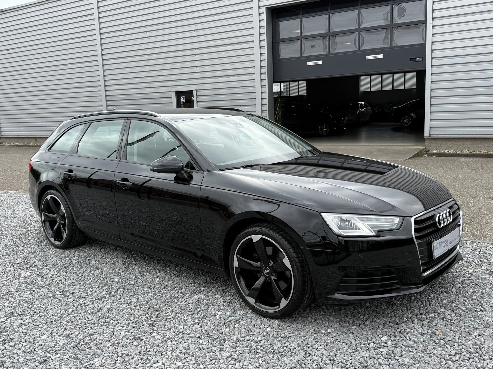 Hoofdafbeelding Audi A4