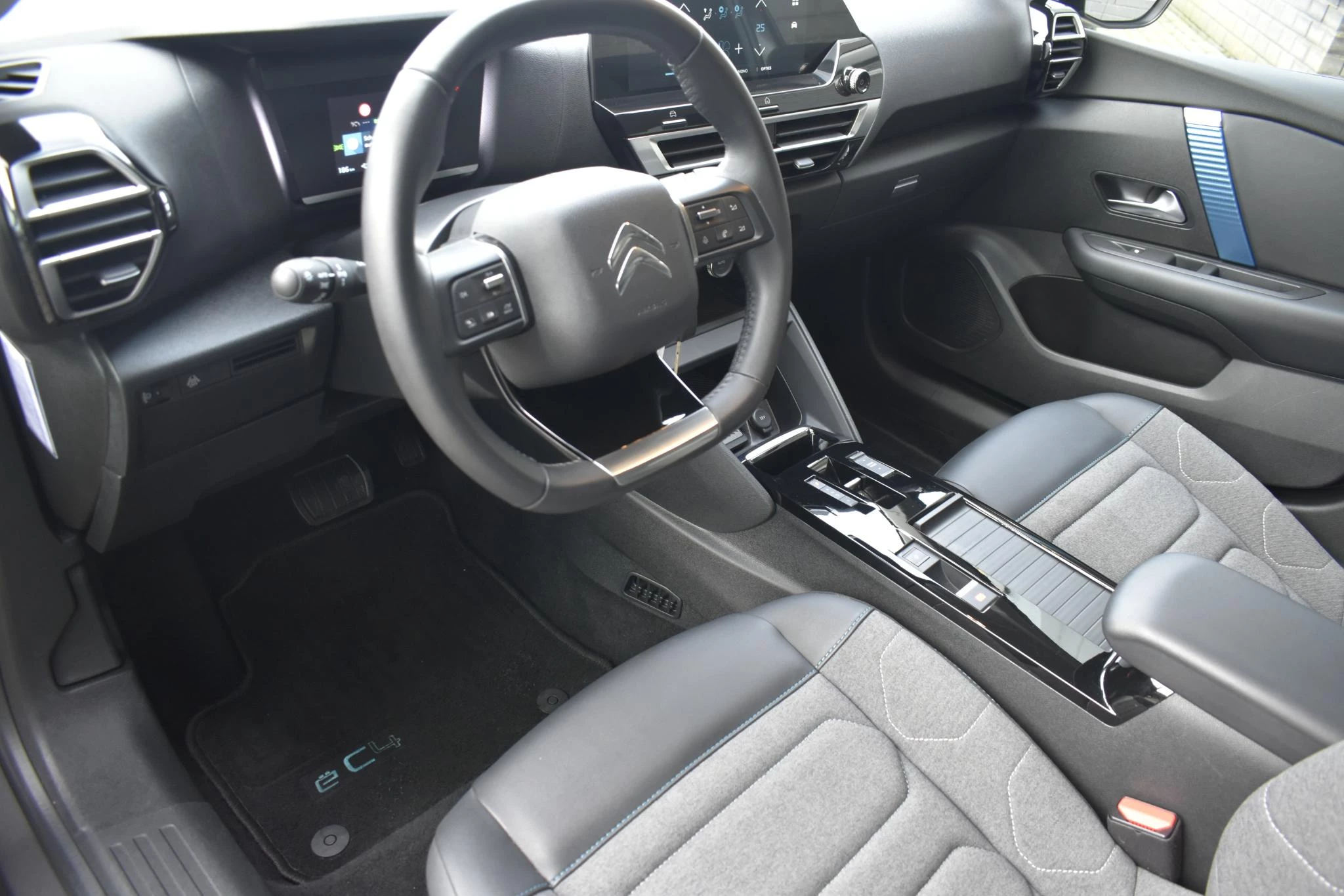 Hoofdafbeelding Citroën ë-C4