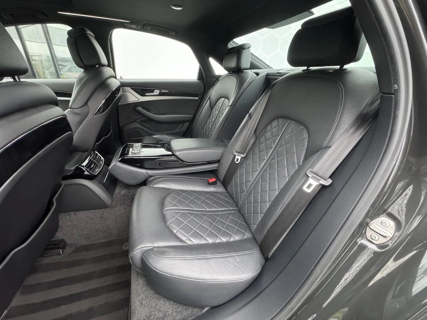 Hoofdafbeelding Audi A8