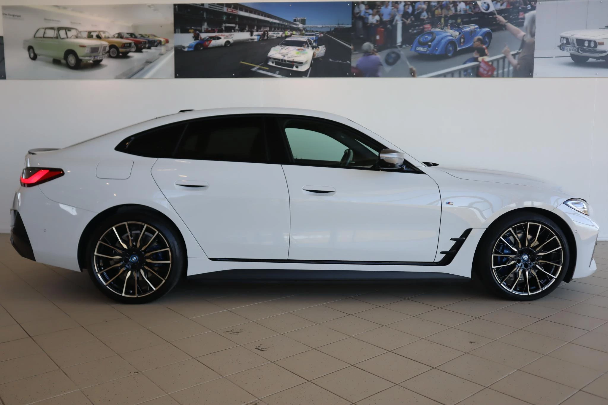 Hoofdafbeelding BMW i4