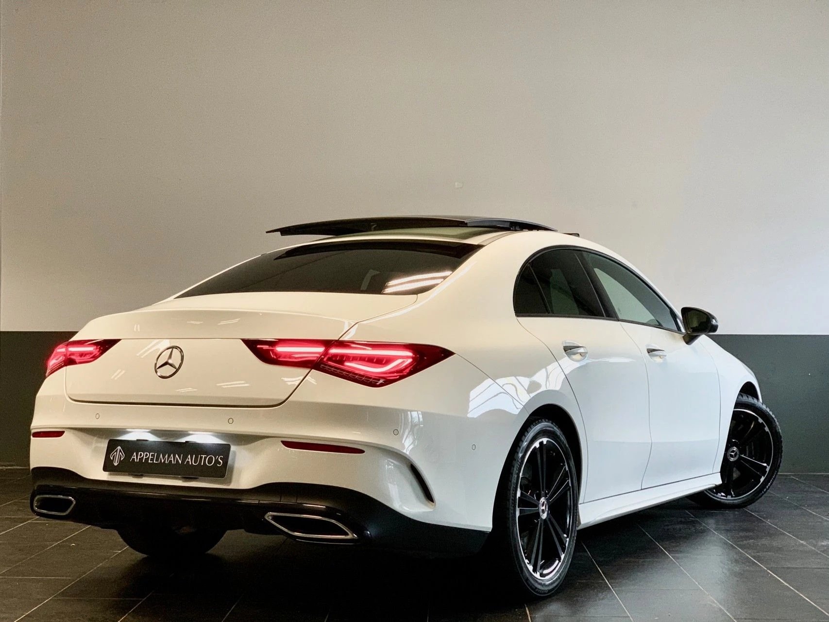 Hoofdafbeelding Mercedes-Benz CLA