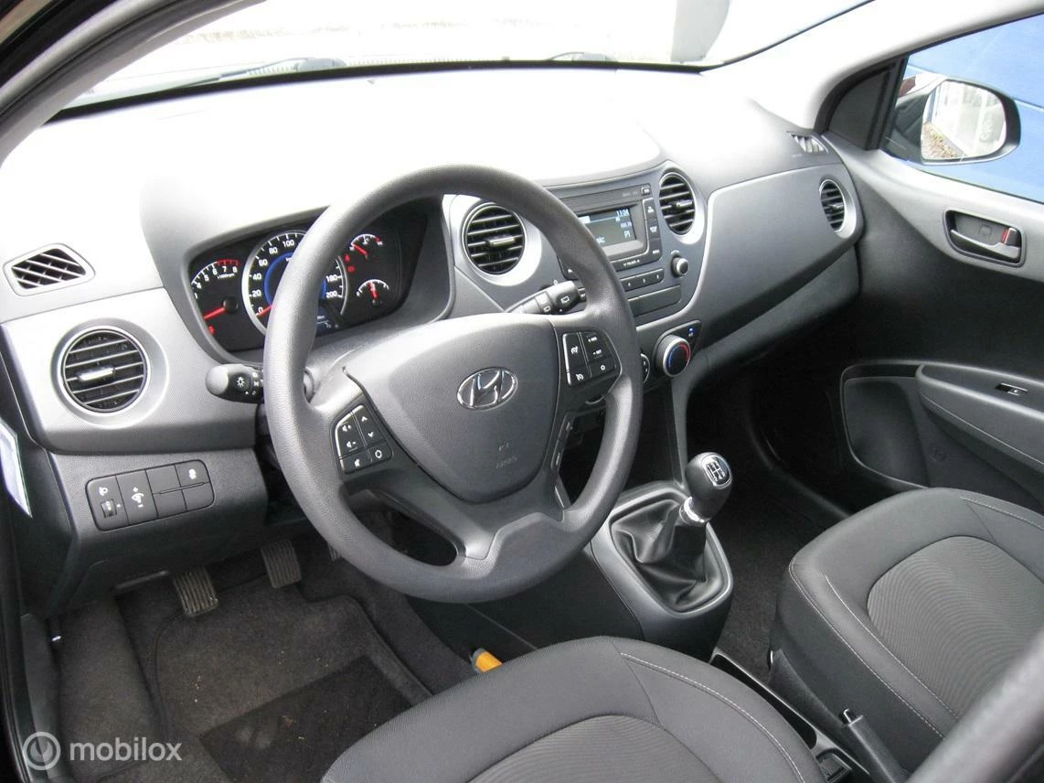 Hoofdafbeelding Hyundai i10