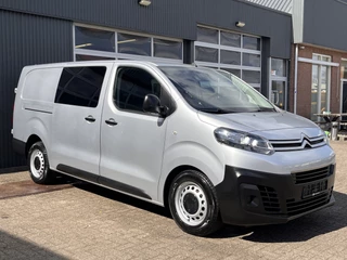 Hoofdafbeelding Citroën Jumpy Citroën Jumpy 2.0 HDI 120 XL DC BTW en BPM vrij!! Airco Cruise controle Trekhaak 2500kg Navigatiesysteem 5-Persoons Parkeerhulp achter Apple carplay 1e eigenaar Euro 6 Bpm en Btw vrij voor particulier gebruik !!